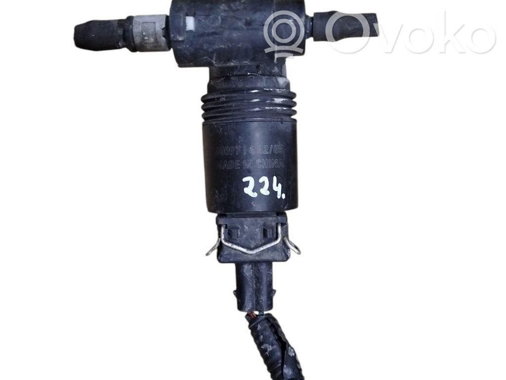 Nissan Note (E11) Windscreen/windshield washer pump 