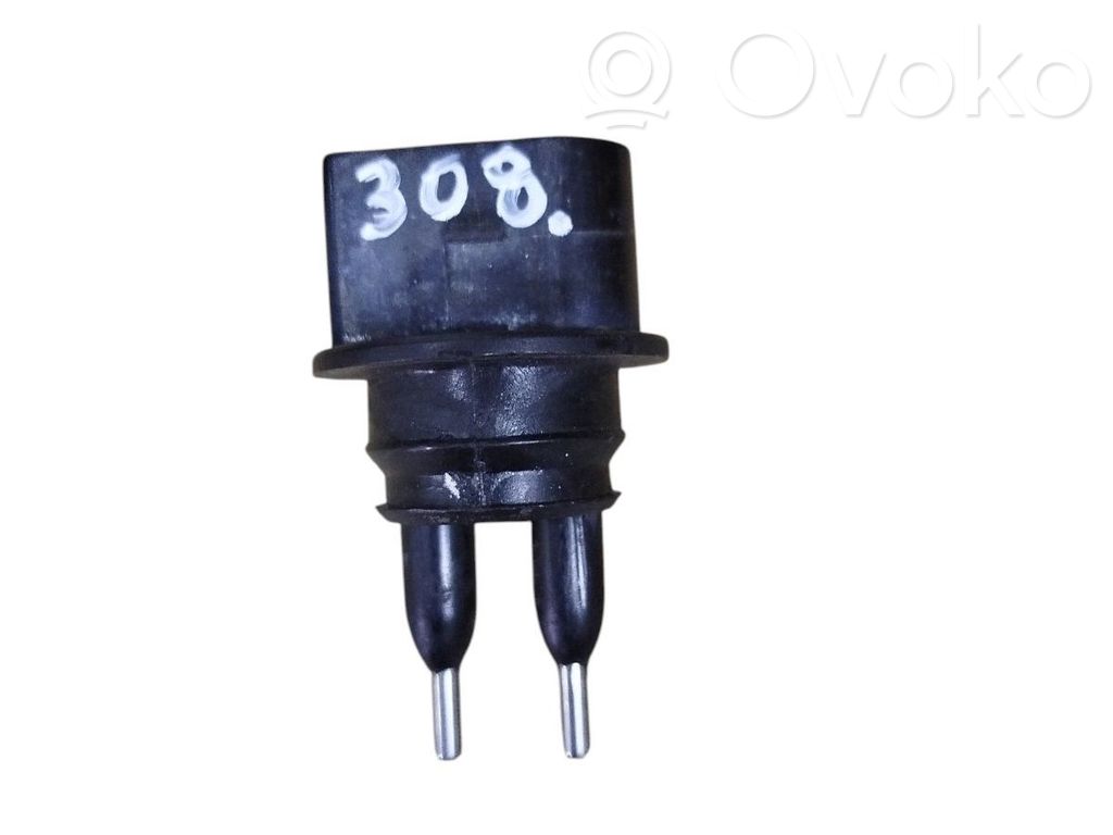 Volkswagen PASSAT B6 Windshield washer fluid level sensor 