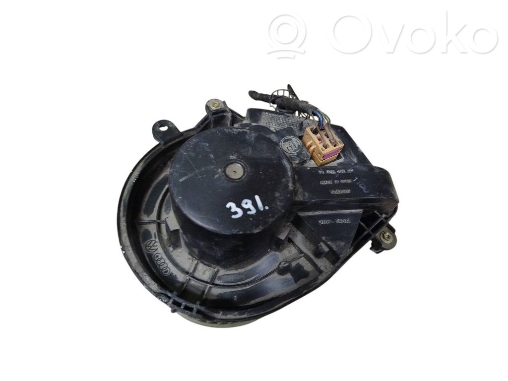 Audi A4 S4 B5 8D Lämmittimen puhallin 