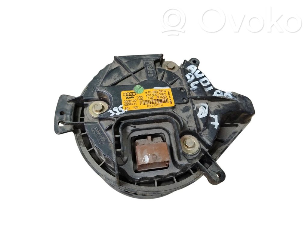 Audi A4 S4 B6 8E 8H Lämmittimen puhallin 