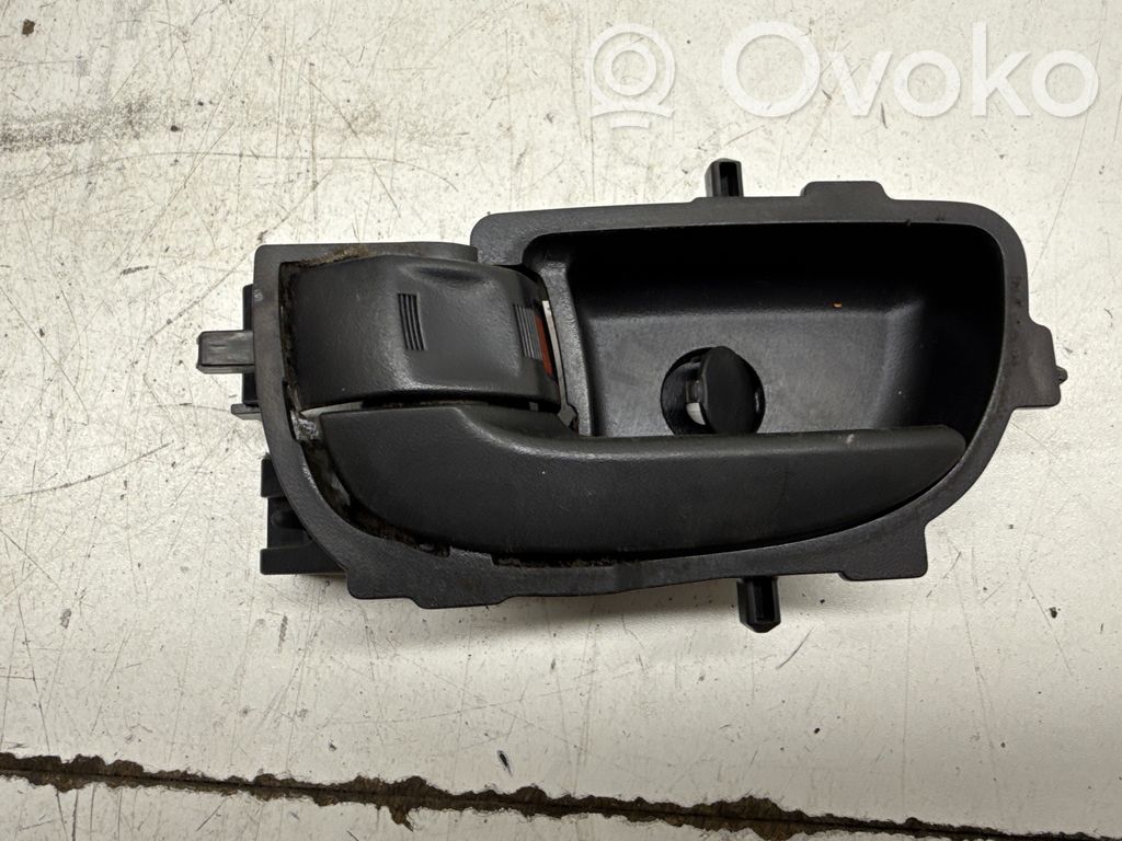 Peugeot 108 Manecilla interna puerta delantera 