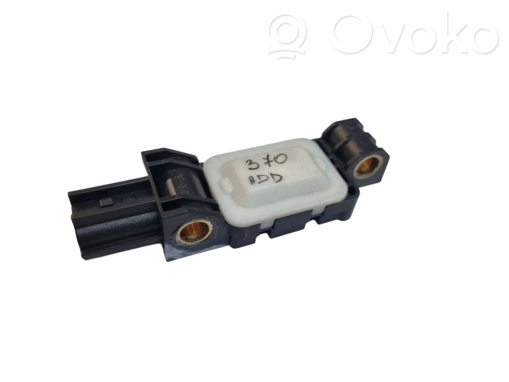 Airbag deployment crash/impact sensor   4B0959643D,011035,280505