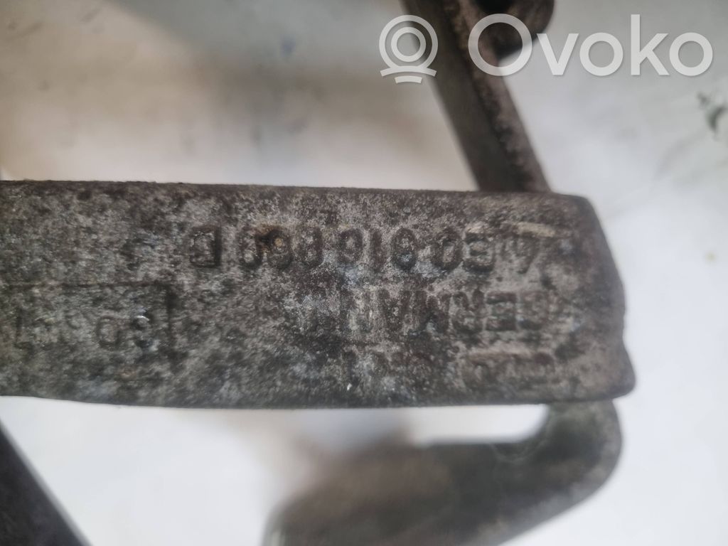 Audi A8 S8 D3 4E Ilmakompressorin kiinnike 