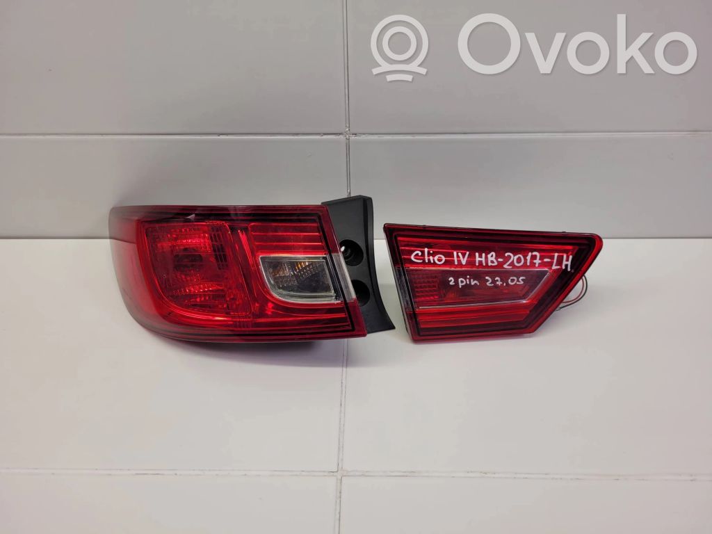 Rear/tail lights   265553021R