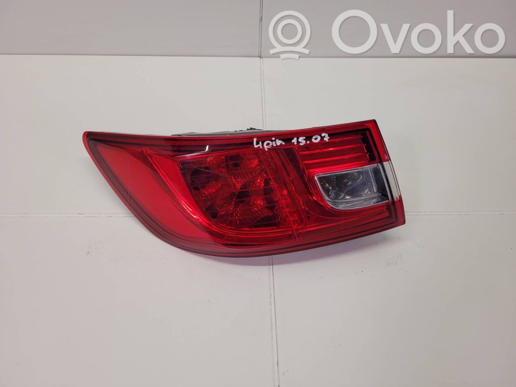 Rear/tail lights   265553021R