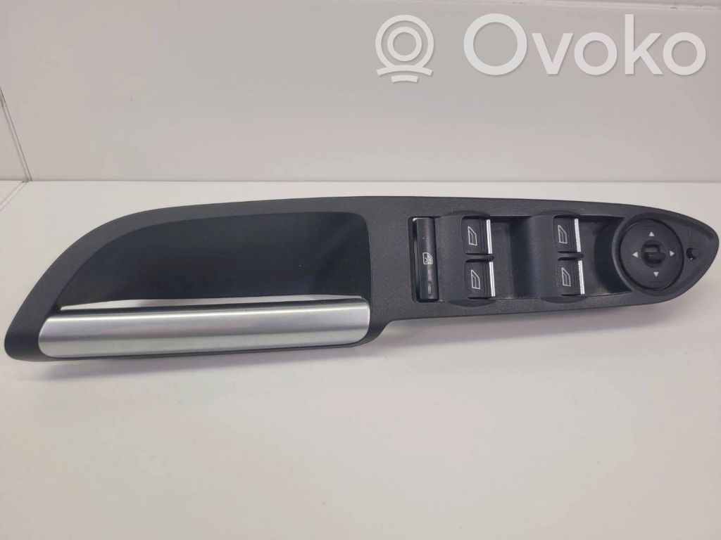 Electric window control switch   F1ET14A132CC