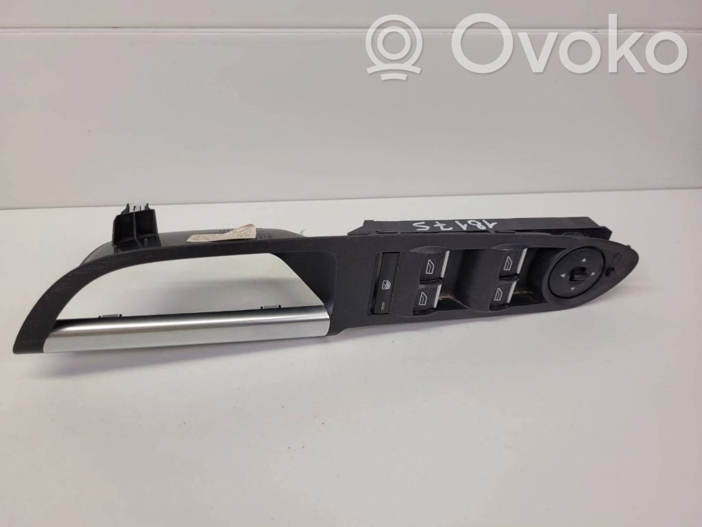 Elektrisko logu slēdzis   F1ET14A132CC