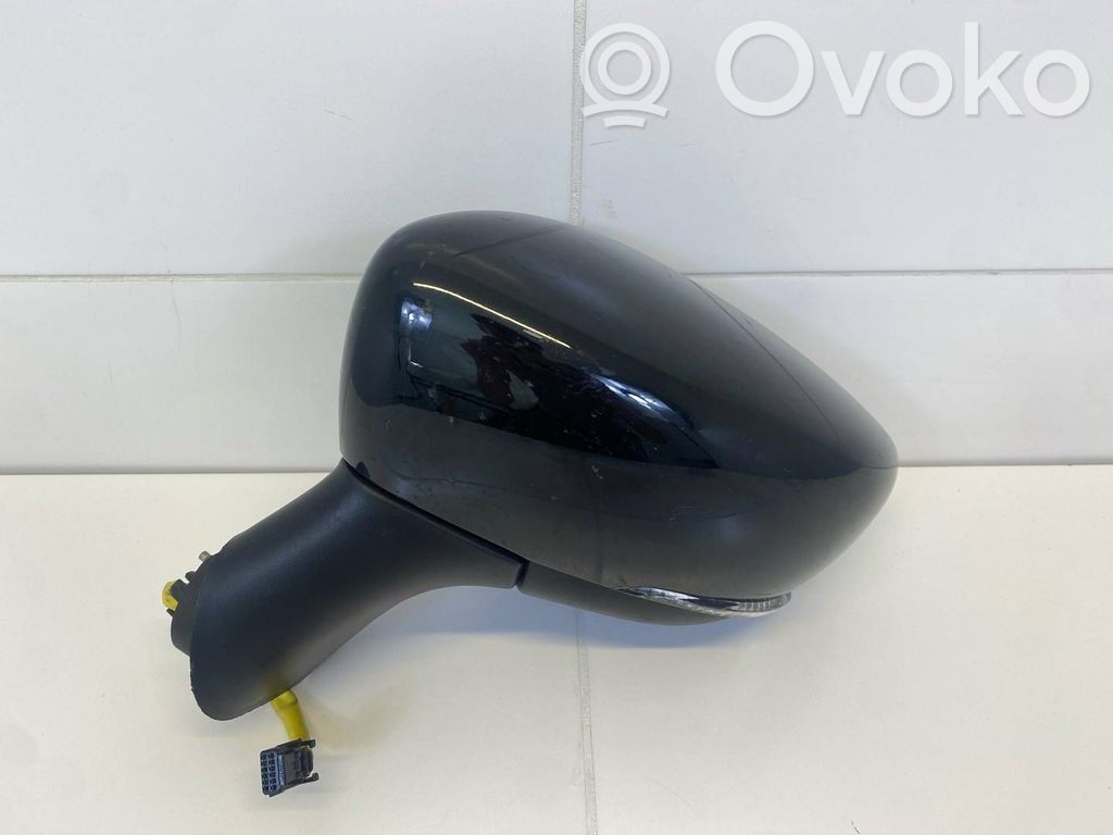 Renault Captur Front door electric wing mirror 
