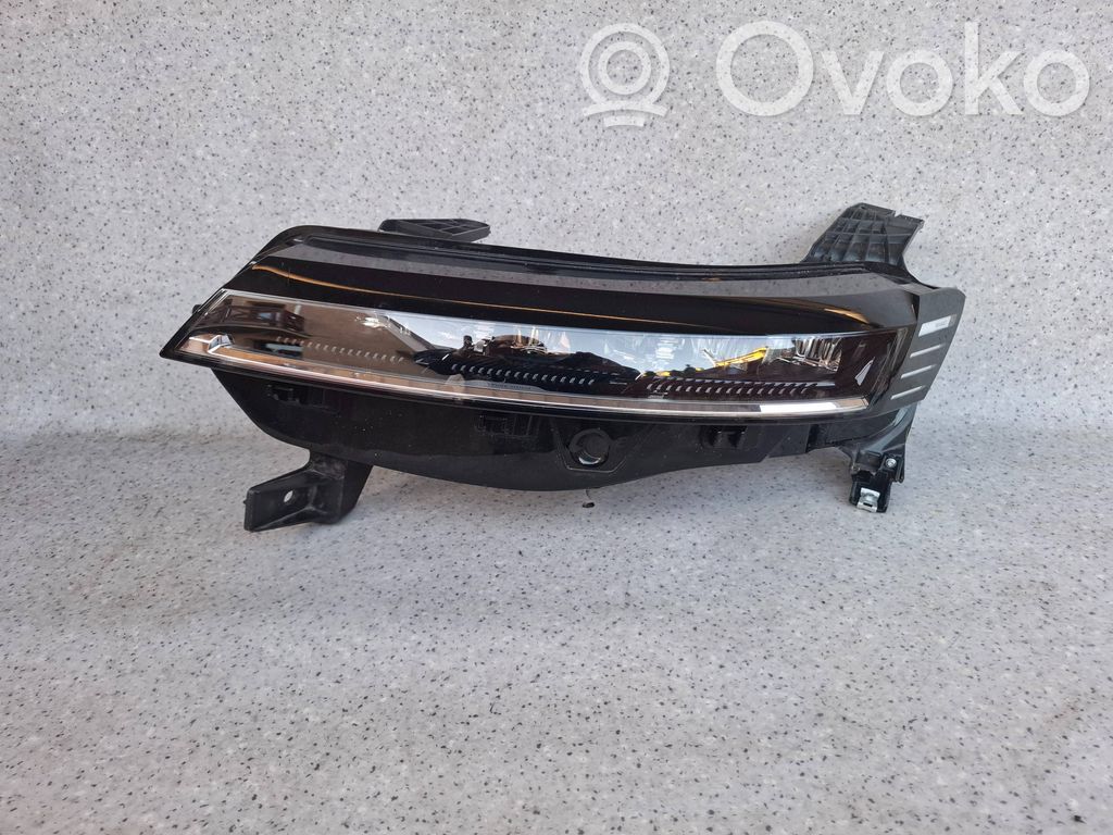 Renault Megane E-Tech Headlight/headlamp 