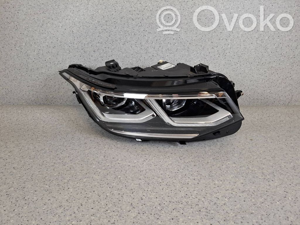 Volkswagen Tiguan Allspace Lampa przednia 