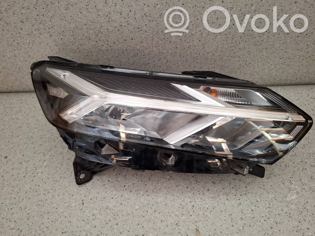 Lampa przednia   260101940R,21052022