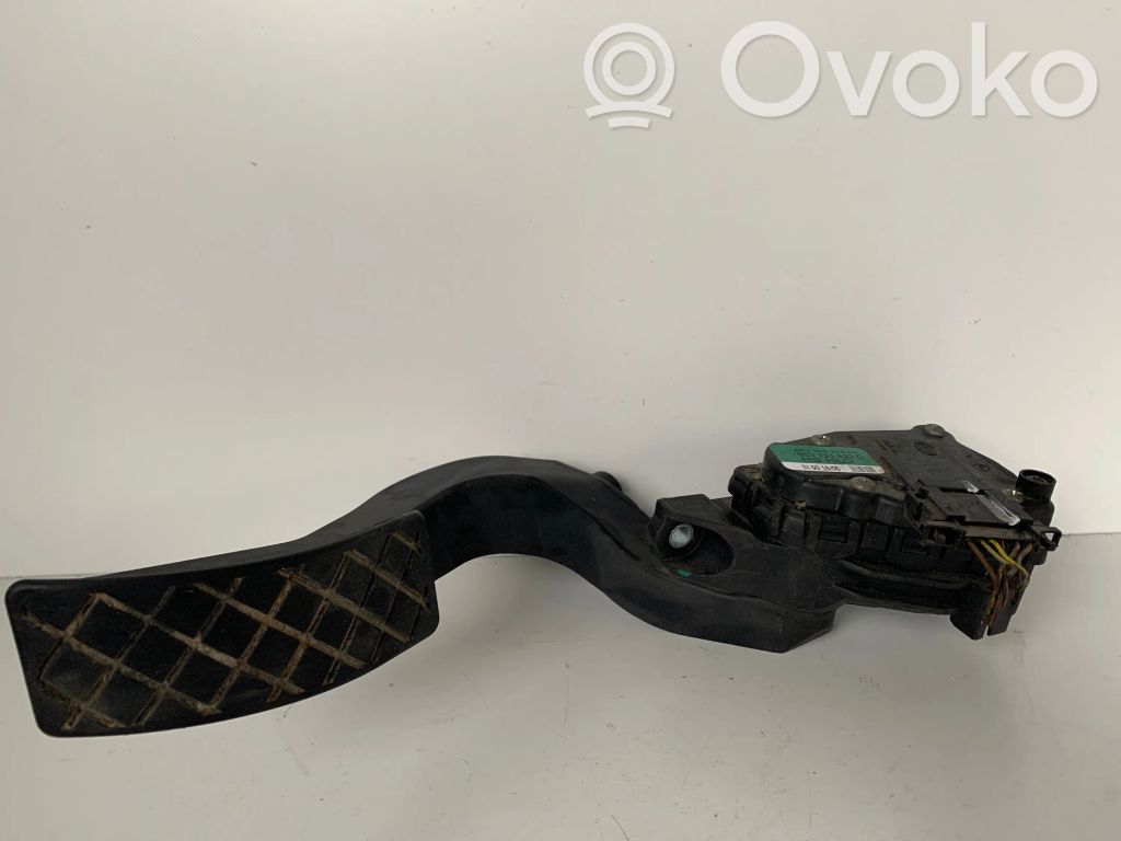 Audi A4 S4 B7 8E 8H Accelerator throttle pedal 