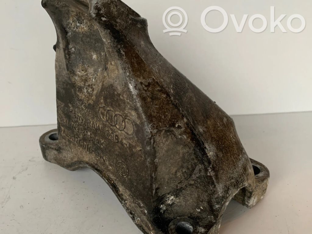 Audi A4 S4 B7 8E 8H Engine mounting bracket 