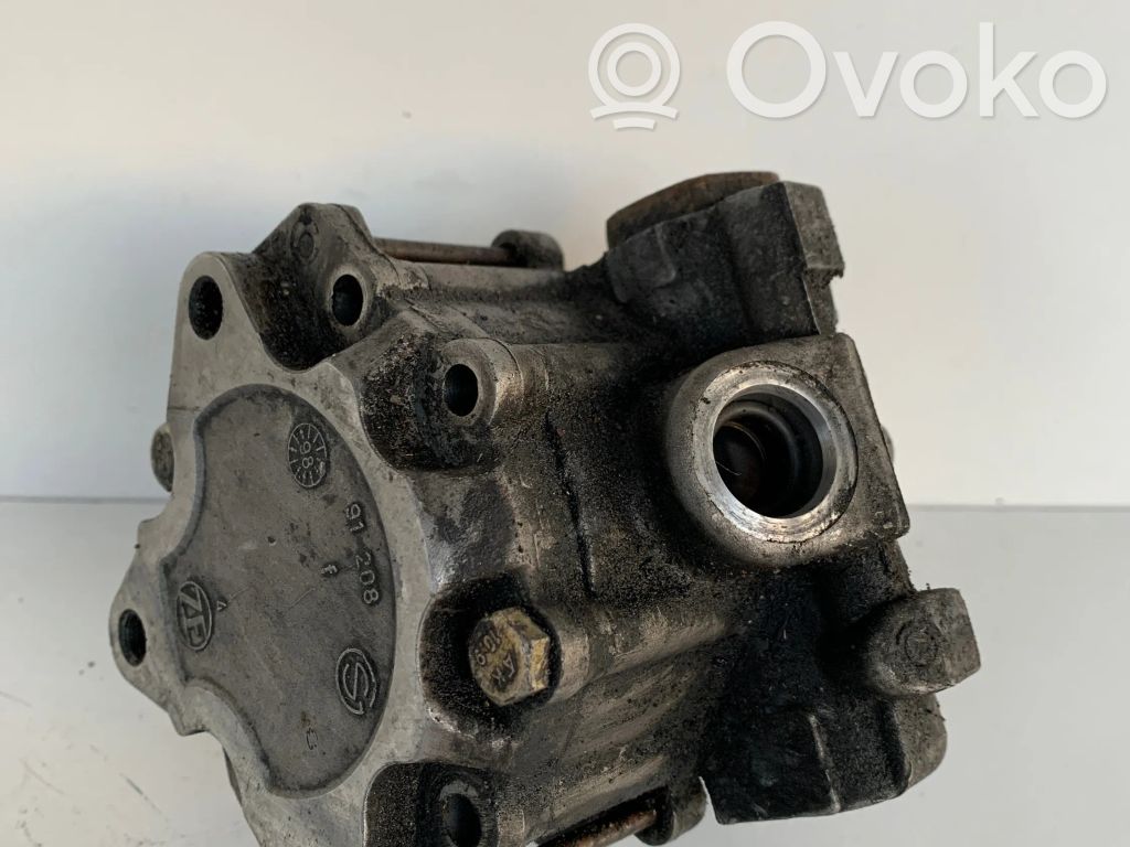 BMW 3 E46 Power steering pump 
