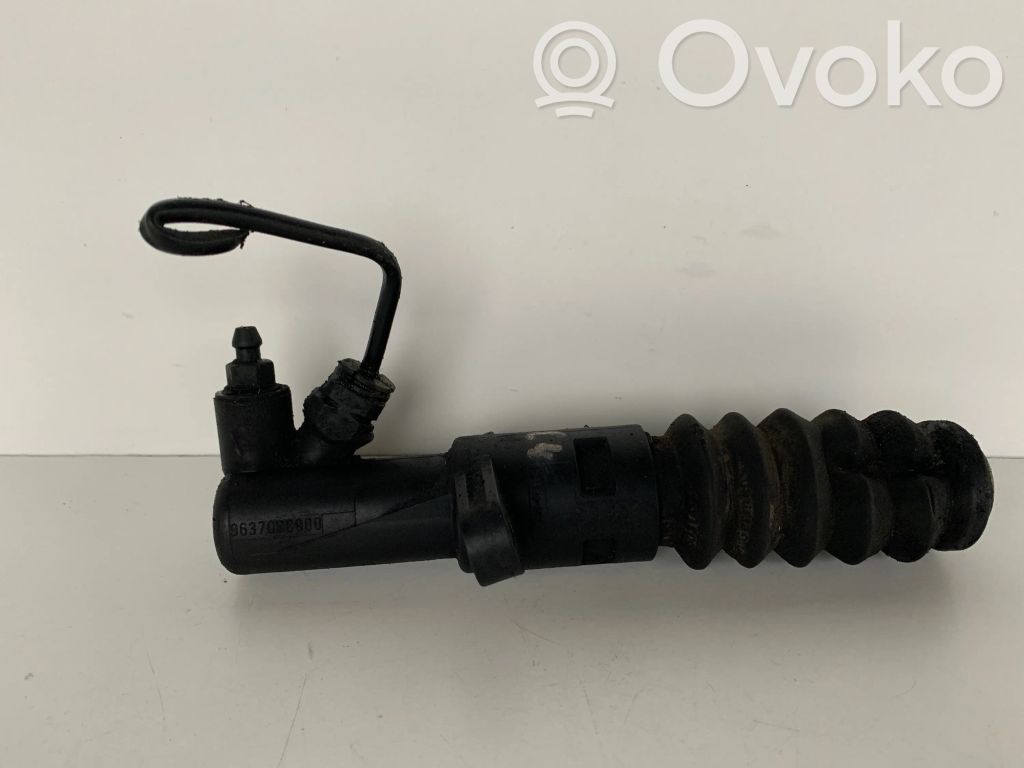 Citroen C4 I Kytkimen apusylinteri 