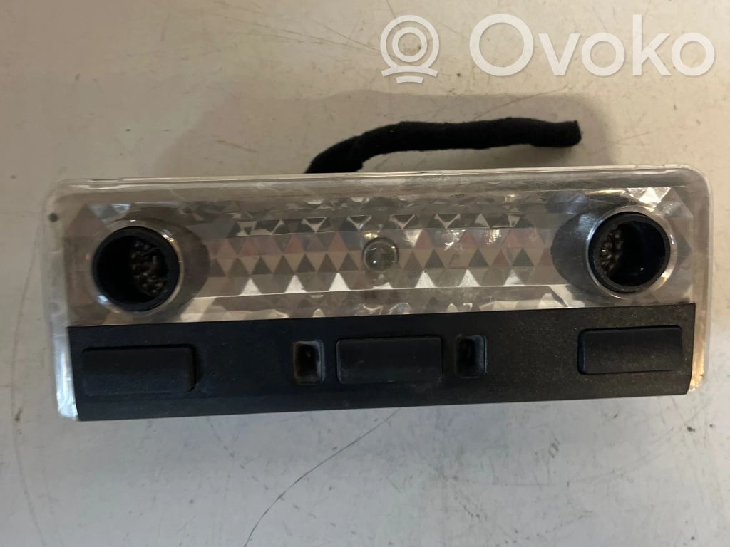 Front seat light   8364929