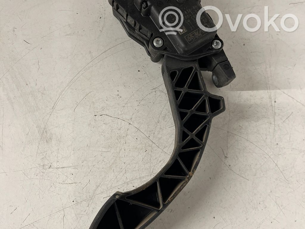 Volvo V50 Akceleratoriaus pedalas 