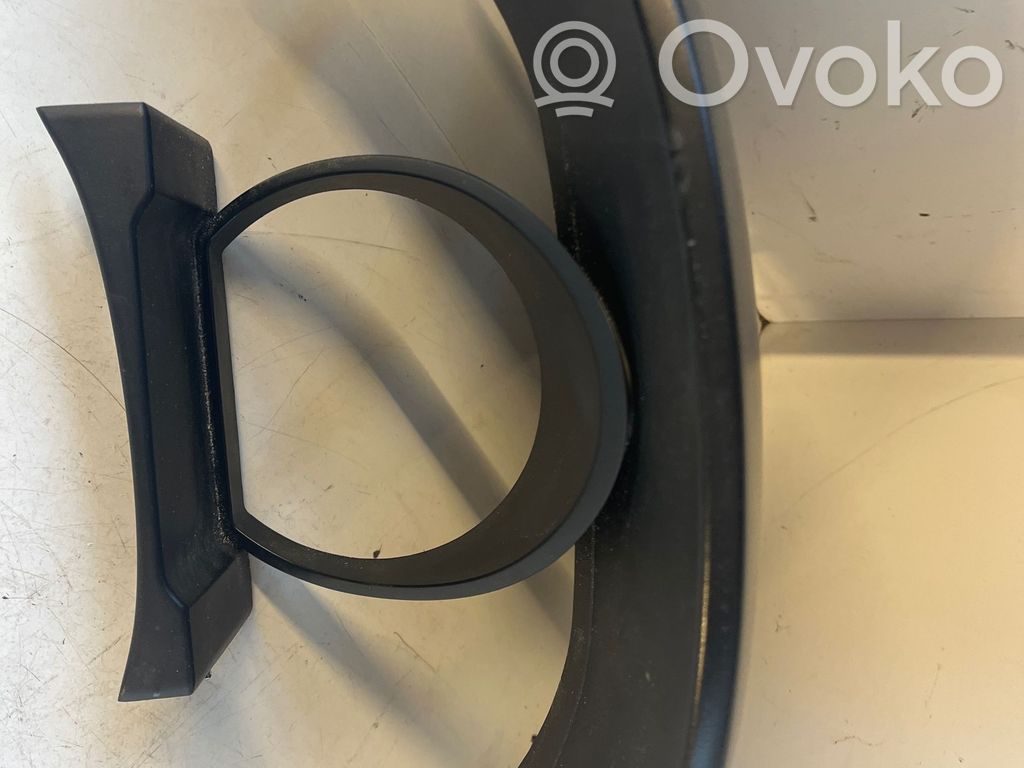 Moldura del panel   848301H050