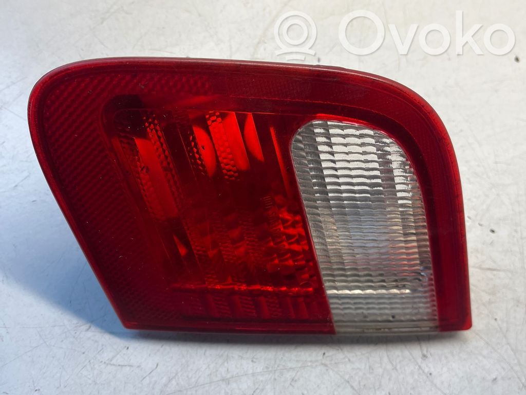 BMW 3 E46 Tailgate rear/tail lights 