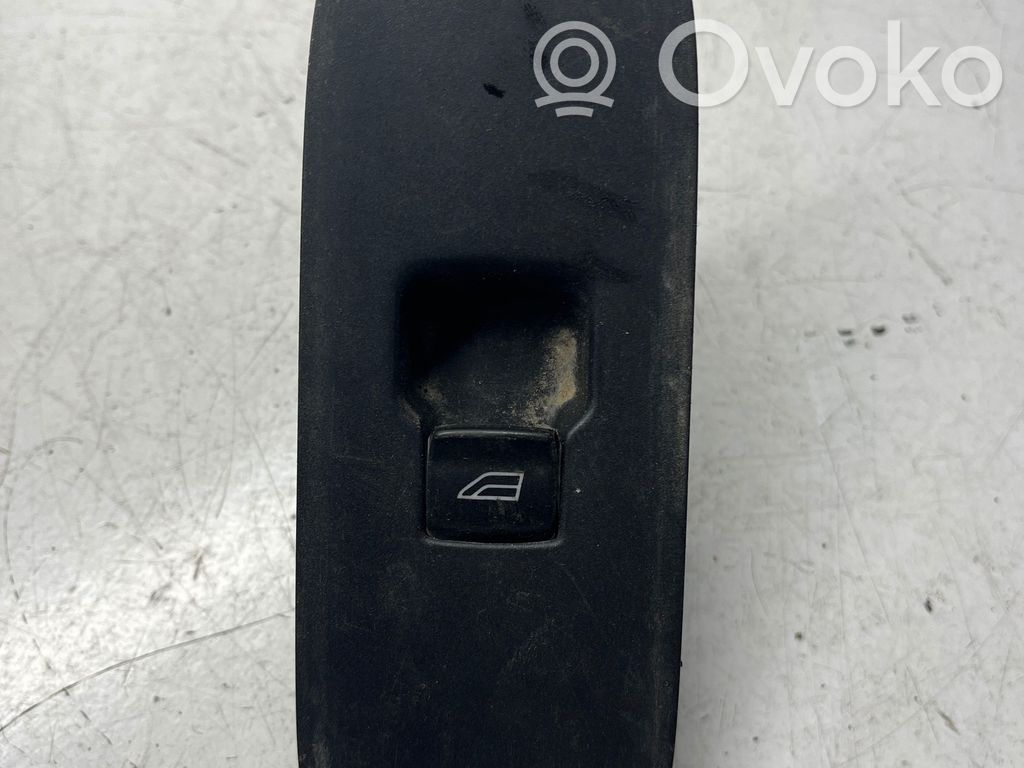 Volvo V50 Elektrinių langų jungtukas 