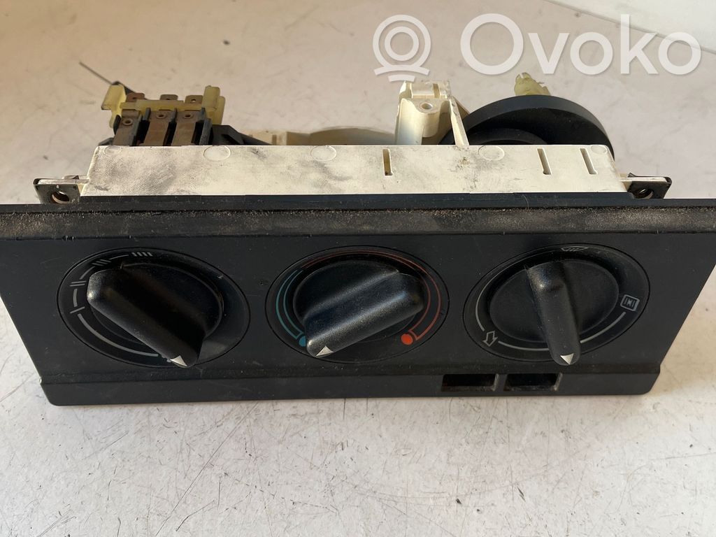 Audi 80 90 S2 B4 Climate control unit 