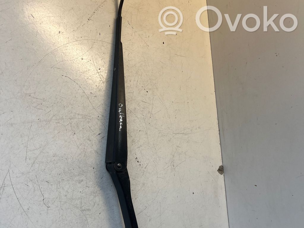 Subaru Outback Front wiper blade arm 