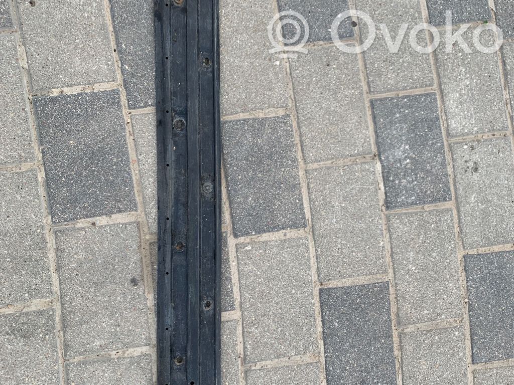 BMW 5 E39 Šoninė dugno apsauga 