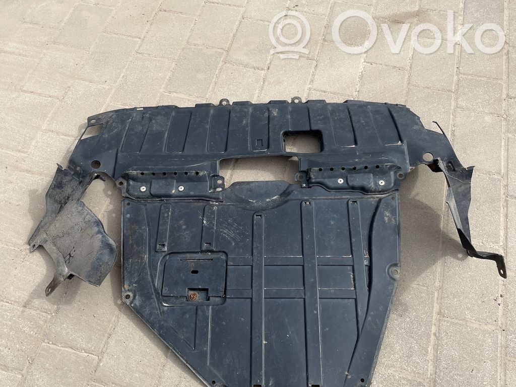 Honda CR-V Engine splash shield/under tray 