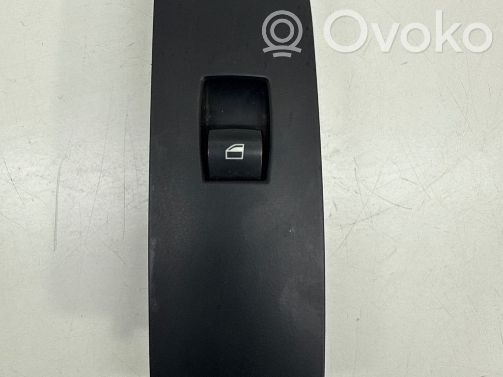 BMW 1 E81 E87 Electric window control switch 