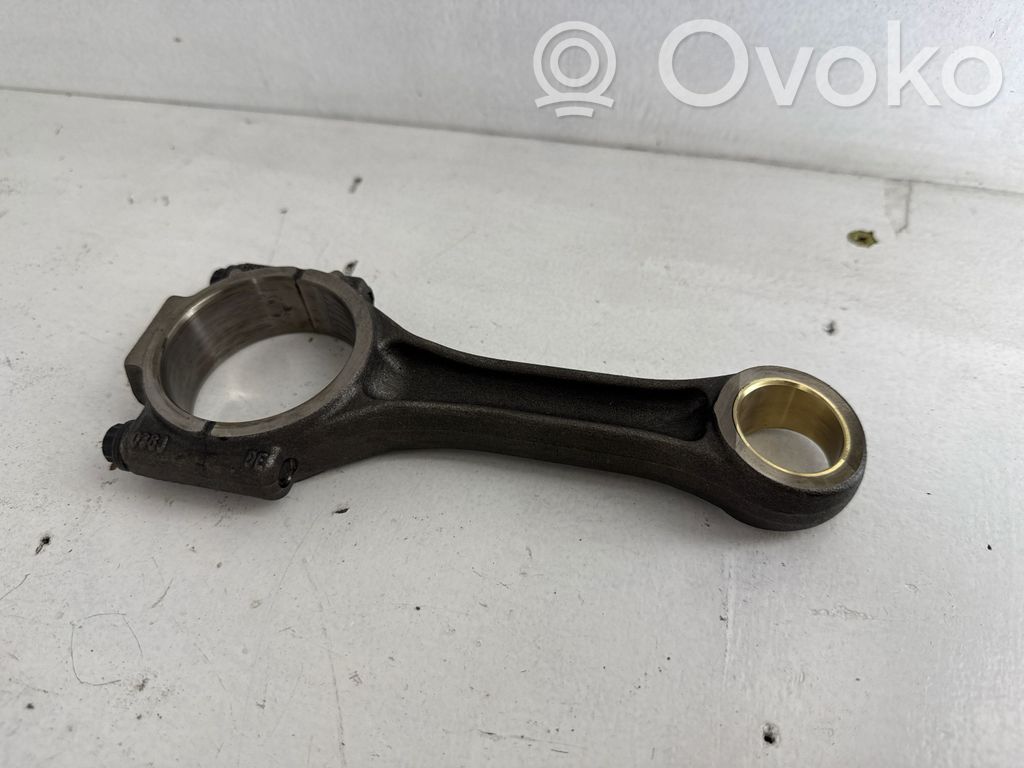 Volkswagen Touran II Connecting rod/conrod 