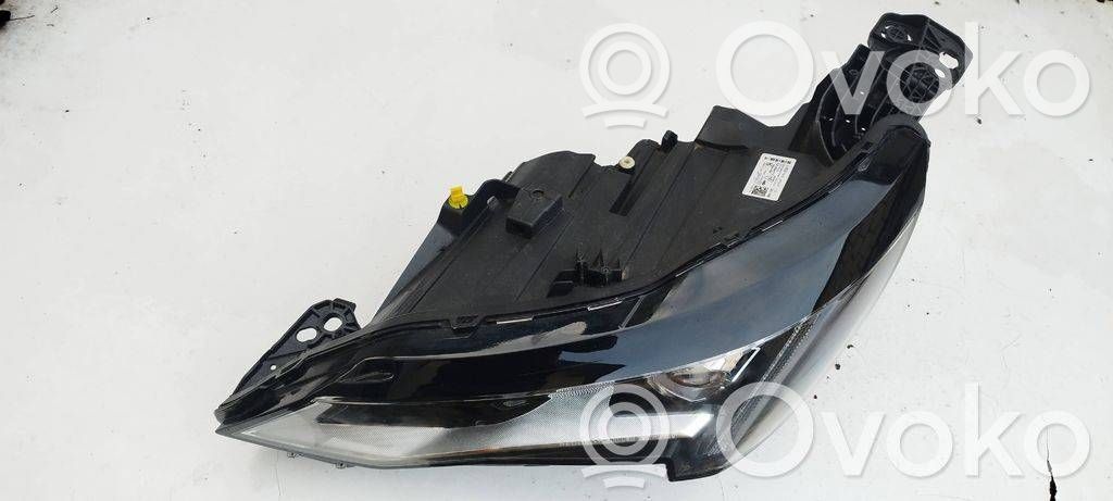 Lampa przednia   9836230680,89914261,2407030761