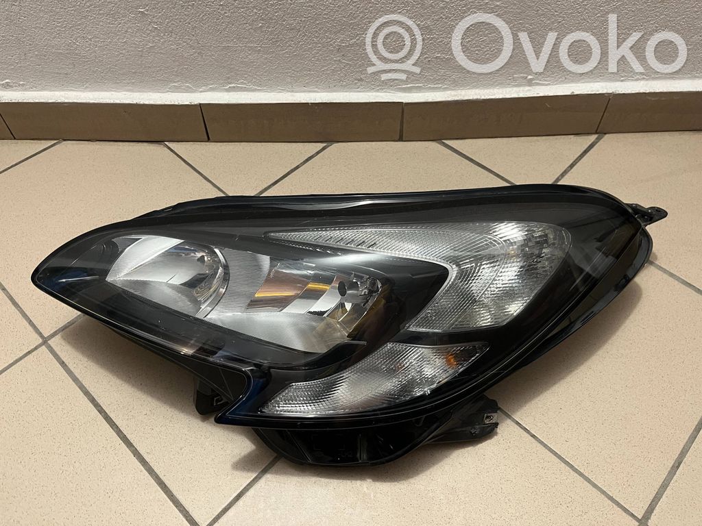 Opel Corsa E Headlight/headlamp 