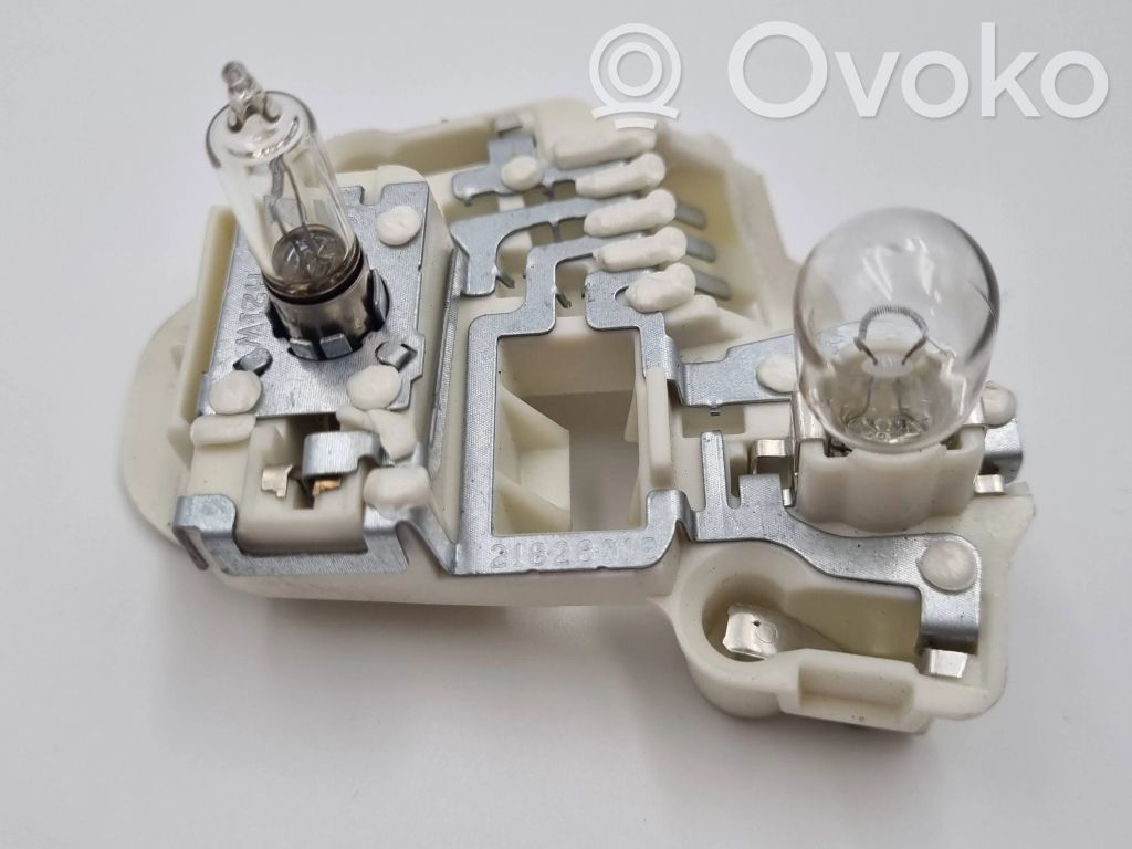 Tail light bulb cover holder   21828012,63217211216,7211216