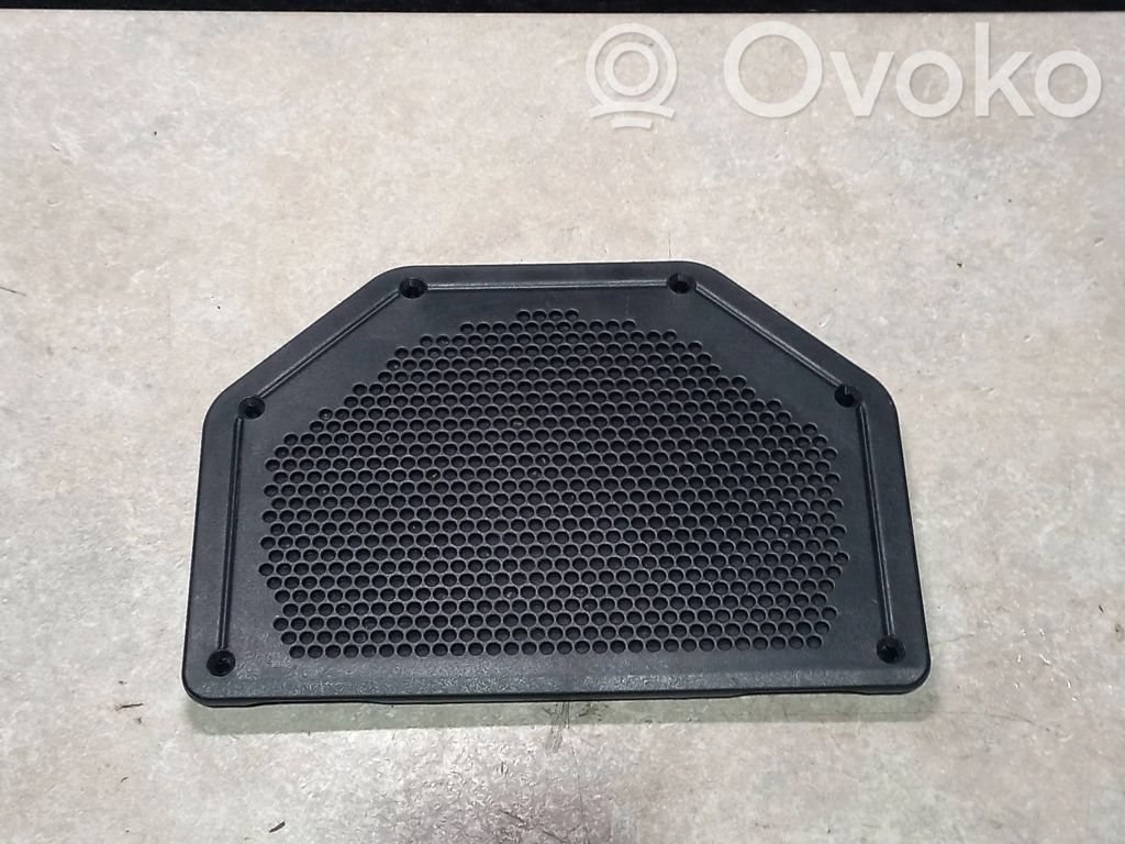 Subwoofer grill/trim   4913631,6925337,65136925337