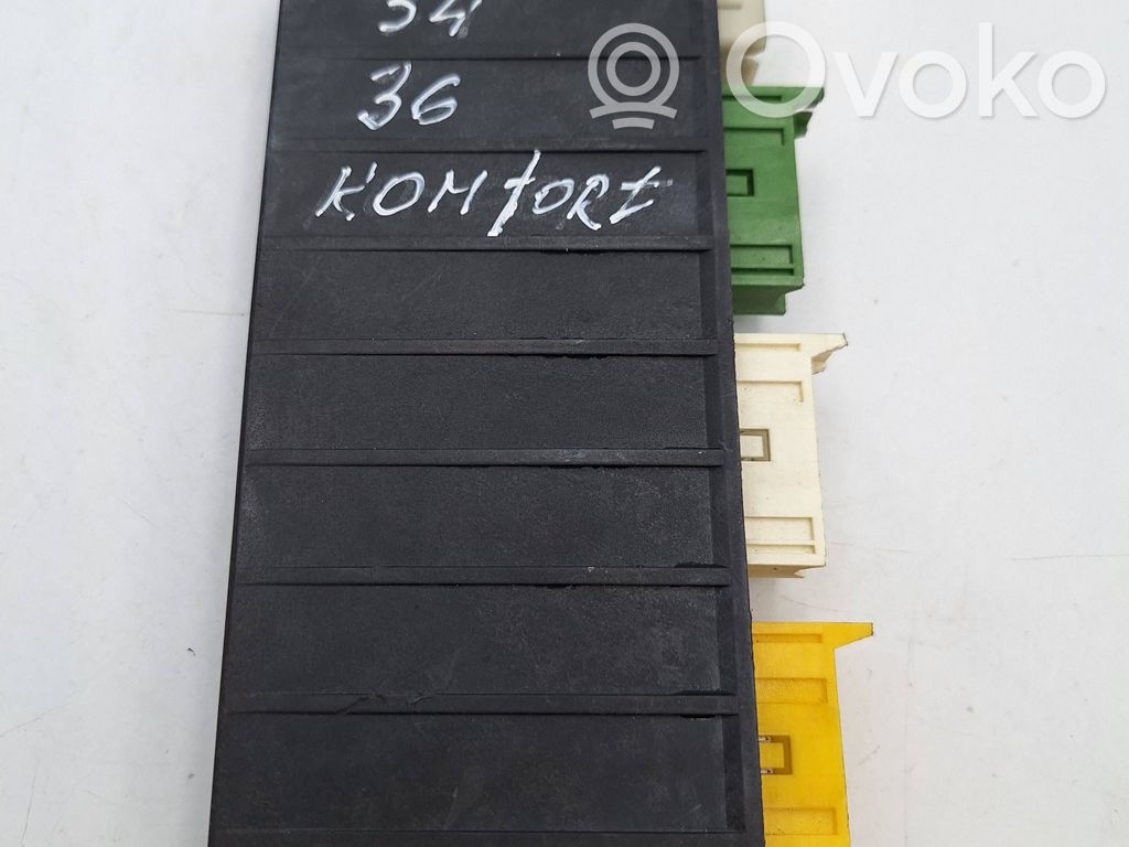 BMW Z3 E36 Komforto modulis 