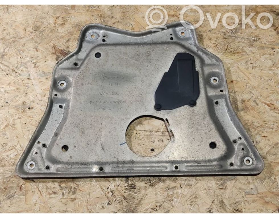 Engine splash shield/under tray   6786568,31106786568