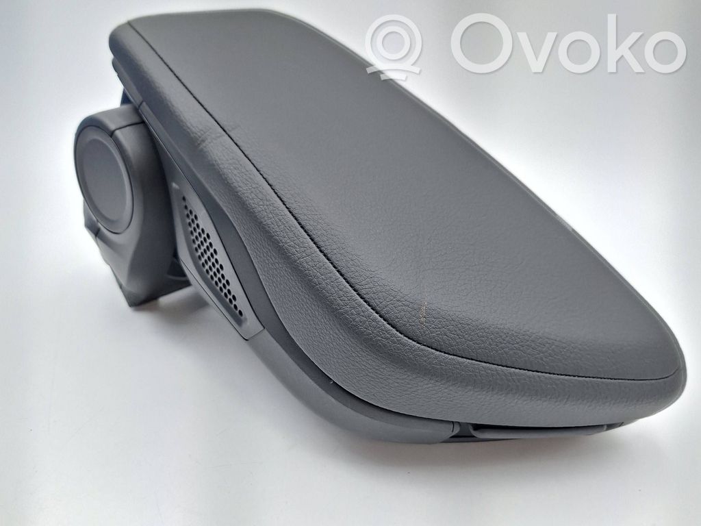 BMW 2 F46 Armrest 