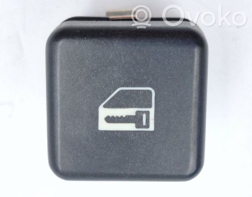 BMW 5 E39 Central locking switch button 