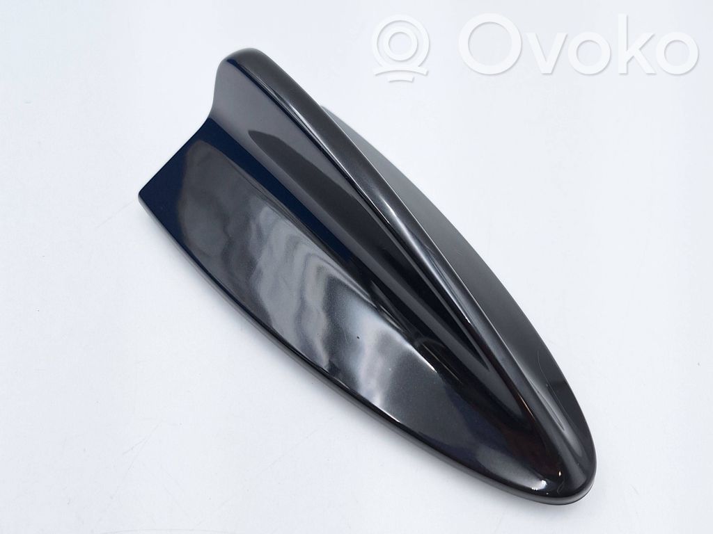 Abdeckung GPS Dachantenne   6942270,190811E91,50010159