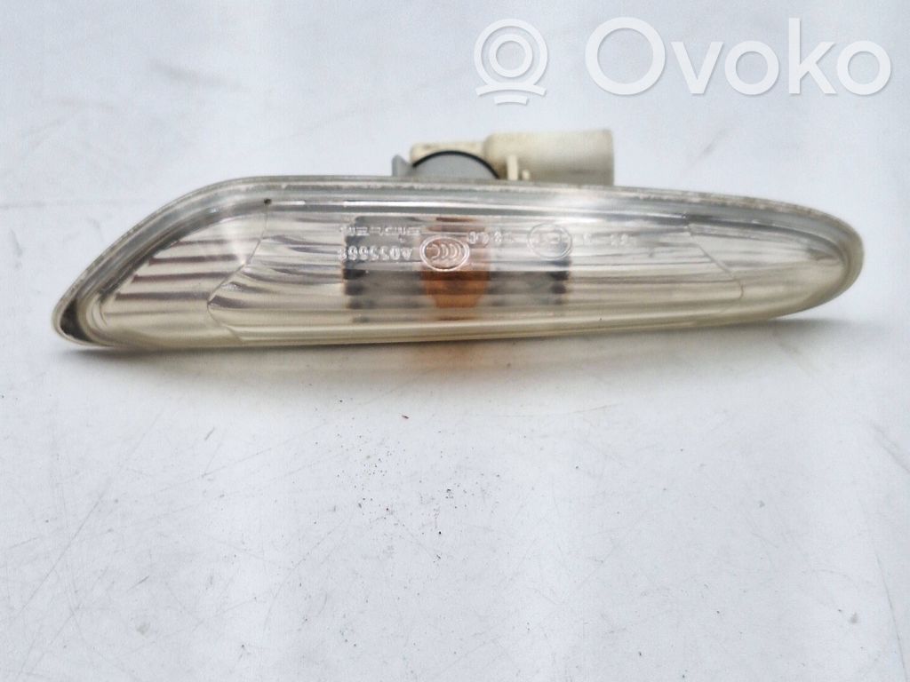 BMW X1 E84 Front fender indicator light 