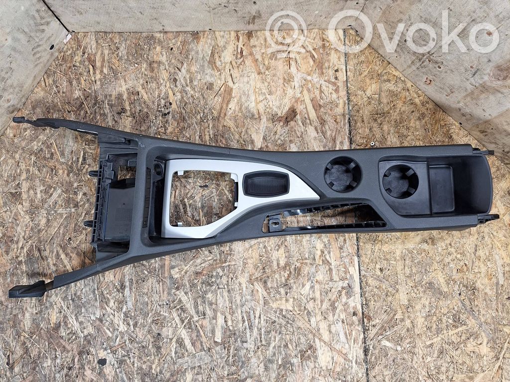 BMW X1 E84 Center console 