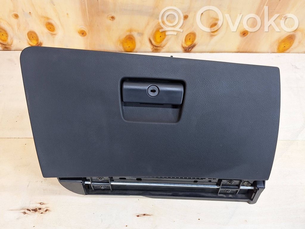 Glove box   7075479,72758411,51167075479,51169110539,9110539