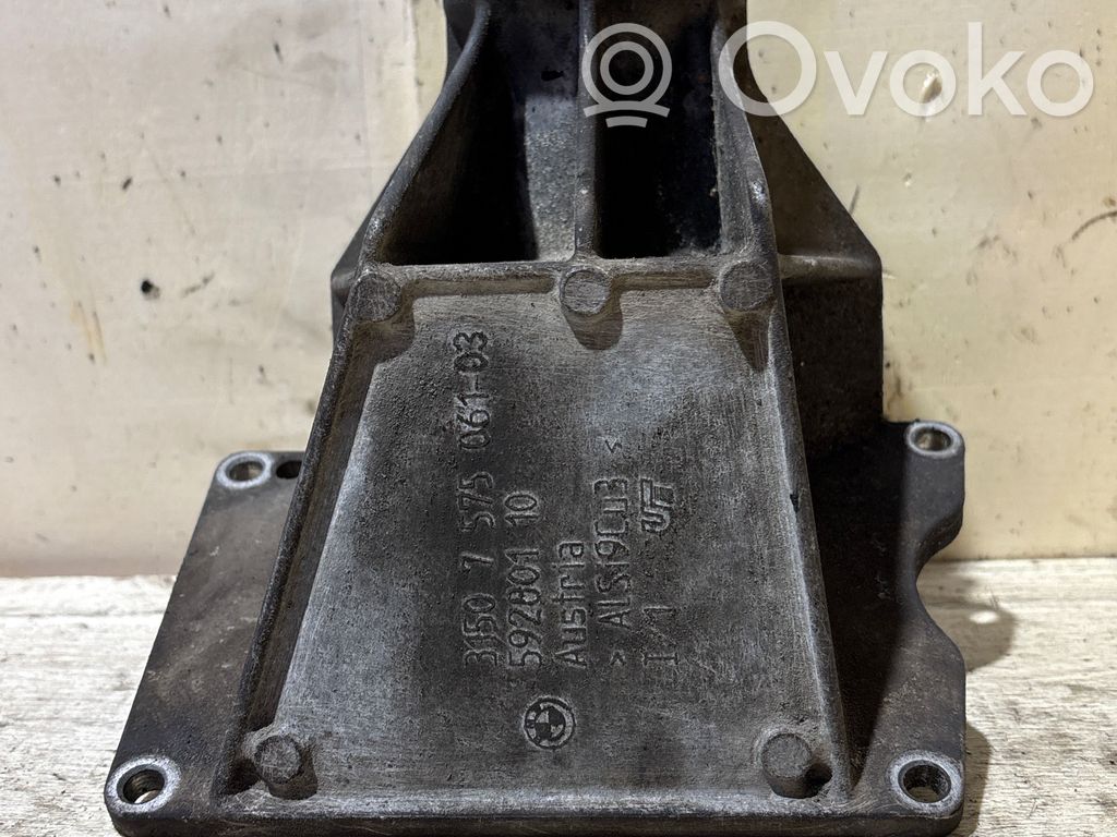 BMW 3 E90 E91 Driveshaft support bearing bracket 
