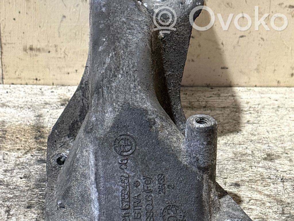 Variklio tvirtinimo kronšteinas   6759487,22116759487,22116765965