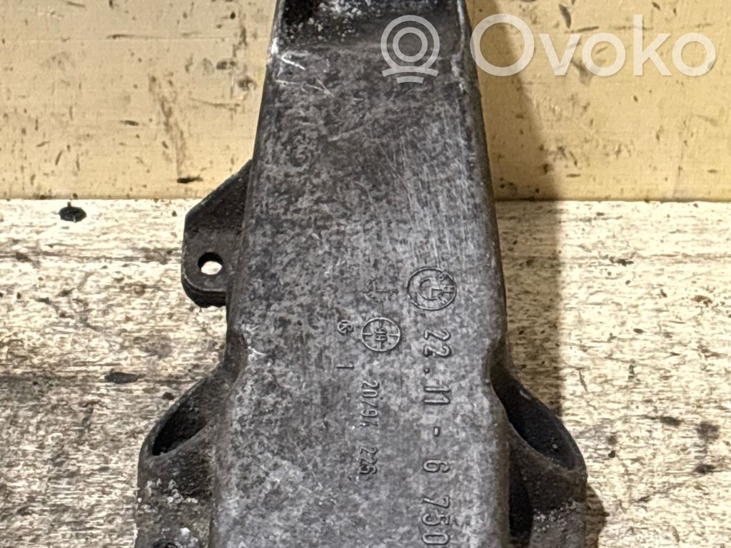 BMW 3 E46 Engine mounting bracket 