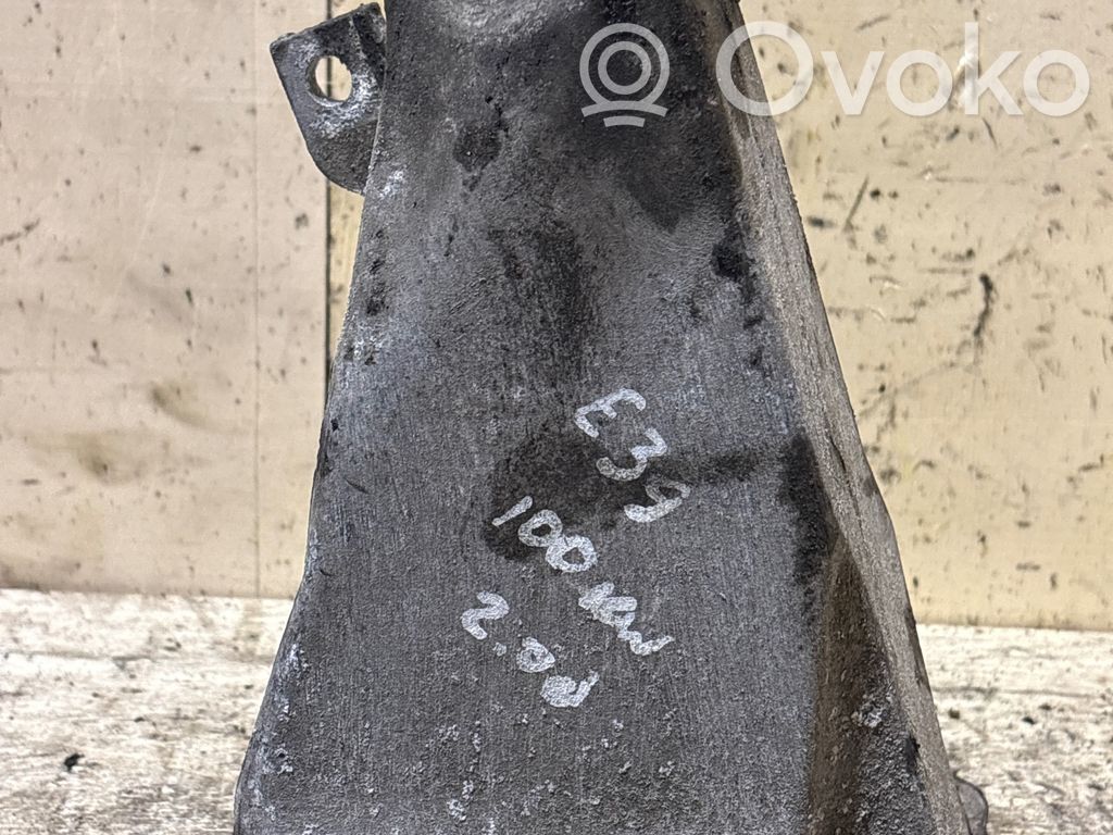 BMW 5 E39 Engine mounting bracket 