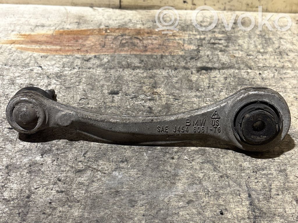 Brazo de suspensión trasero   4546061
