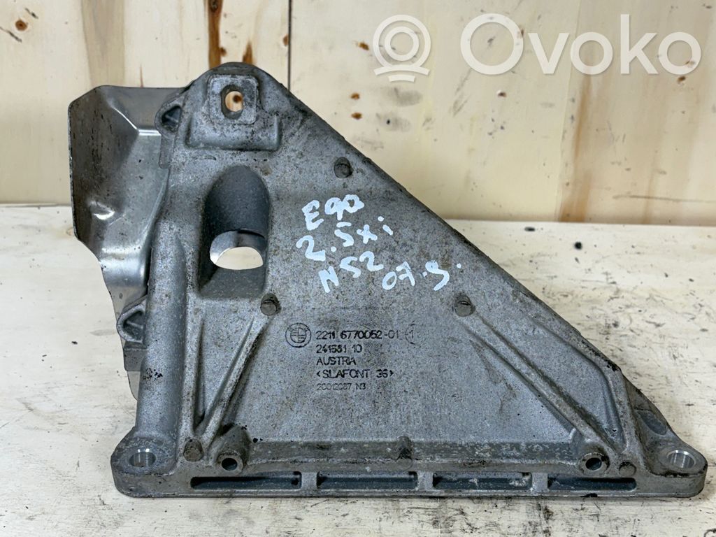 BMW 3 E90 E91 Engine mounting bracket 