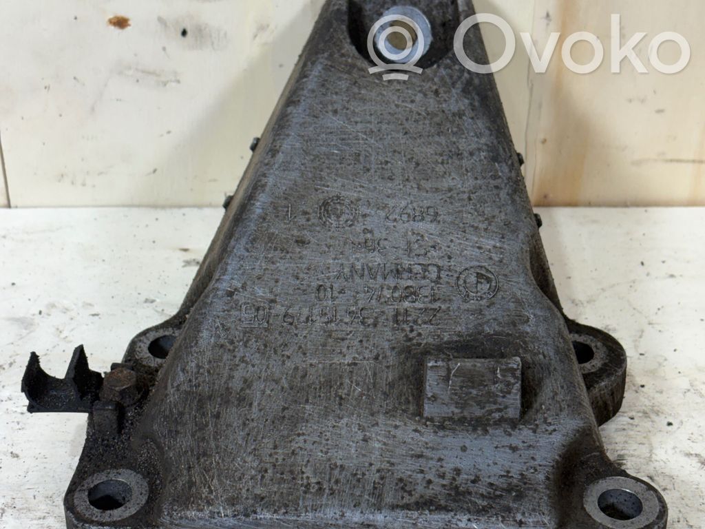 BMW X3 E83 Engine mounting bracket 