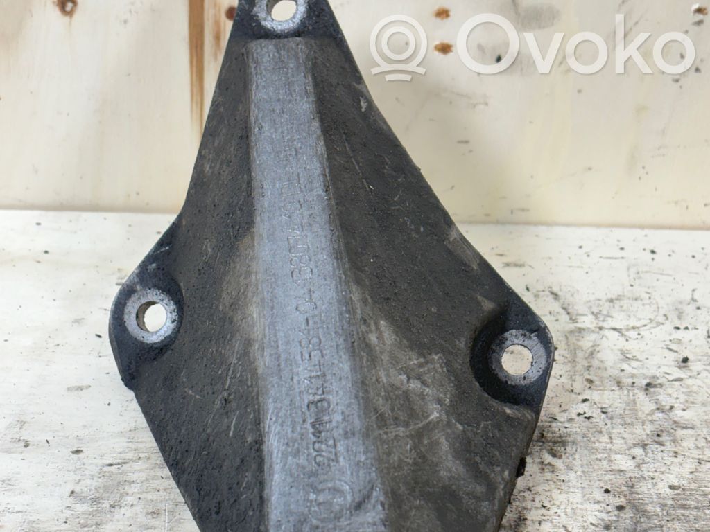 BMW X3 E83 Engine mounting bracket 